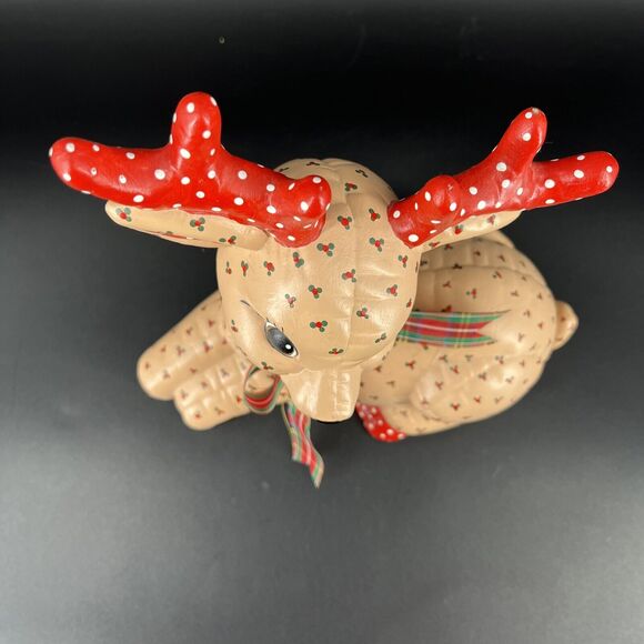 Vintage Kimple Mold Christmas Laying Quilted Hand Painted Ceramic Signed AS 1986 - Picture 2 of 12